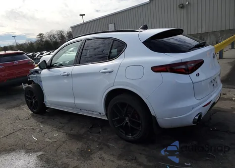 2021 Alfa Romeo Stelvio Ti z USA, uszkodzony, nr VIN ZASPAKBN6M7D14370